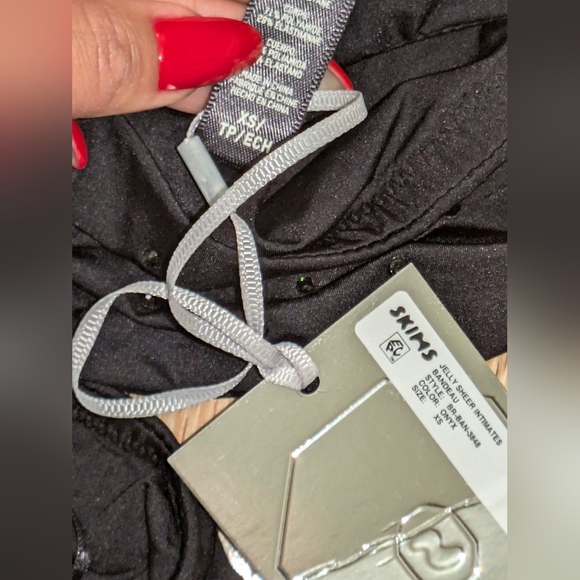 NWT SKIMS X SWAROVSKI JELLY SHEER INTIMATES TUBE SKIRT & BANDEAU SET IN ONYX - Picture 9 of 9